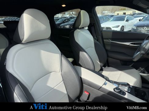 Used 2025 INFINITI QX55 Luxe w/ Cargo Package image 31