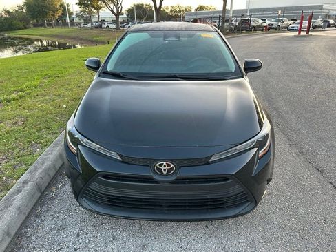 Used 2023 Toyota Corolla LE FWD image 9