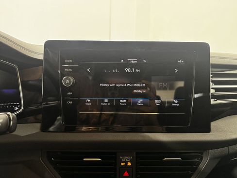 Used 2025 Volkswagen Jetta S FWD image 25