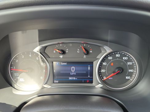 Used 2023 GMC Acadia SLE w/ Driver Convenience Package FWD image 28