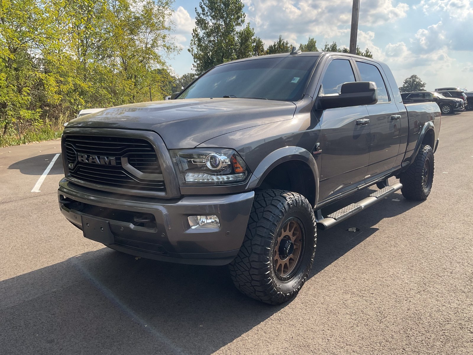 Used 2018 RAM 2500 Laramie w/ Sport Appearance Group AWD/4WD image 2