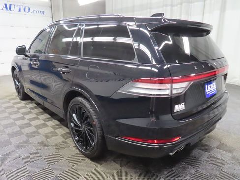 Used 2025 Lincoln Aviator Reserve w/ Jet Appearance Package image 6