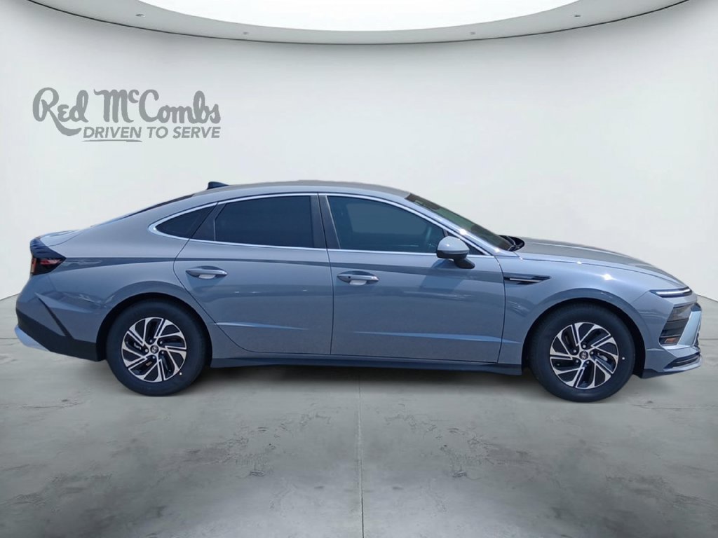 New 2026 Hyundai Sonata Blue FWD image 6