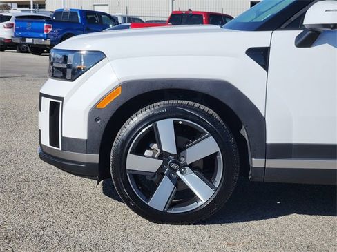 Used 2025 Hyundai Santa Fe Limited image 9