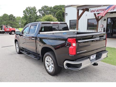 Used 2019 Chevrolet Silverado 1500 LTZ w/ LTZ Plus Package AWD/4WD image 3
