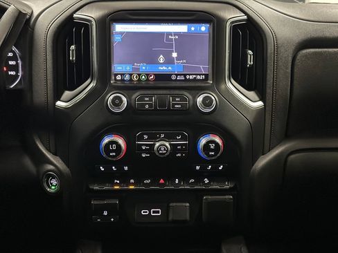 Used 2020 GMC Sierra 1500 AT4 w/ AT4 Premium Package AWD/4WD image 24