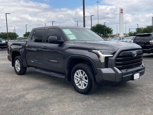 Used 2025 Toyota Tundra SR5 AWD/4WD image 3