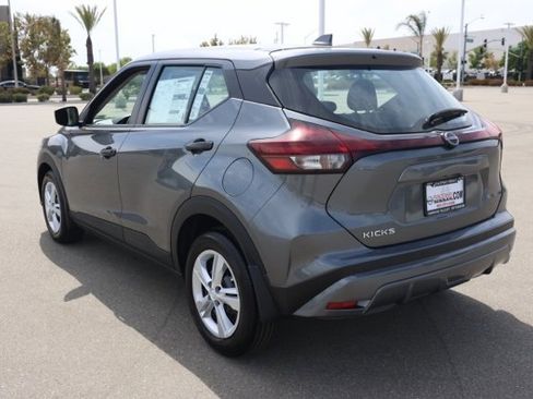 New 2025 Nissan Kicks Play S image 6