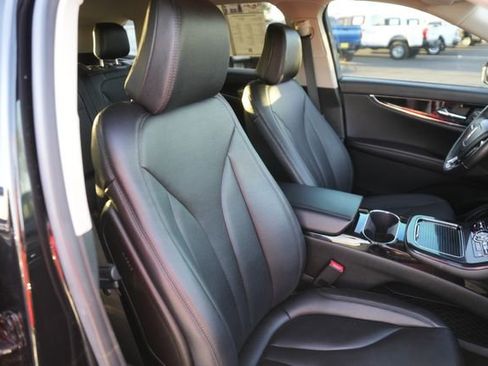 Used 2023 Lincoln Nautilus FWD w/ Premium Package image 19