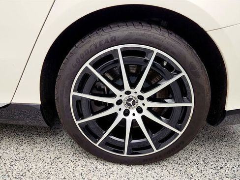 Used 2023 Mercedes-Benz EQS 580 4MATIC Sedan image 9