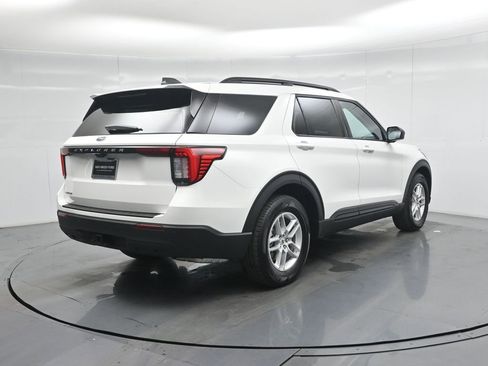 New 2026 Ford Explorer Active RWD image 28