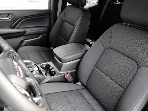 New 2026 GMC Canyon Elevation w/ Convenience Package image 14