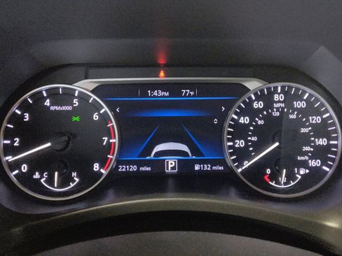 Used 2025 Nissan Sentra SV FWD image 23
