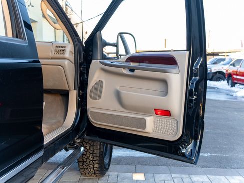 Used 2003 Ford Excursion Limited image 39