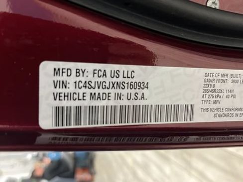 Used 2022 Jeep Grand Wagoneer Series III w/ Rear Seat Video Group 1 AWD/4WD image 29