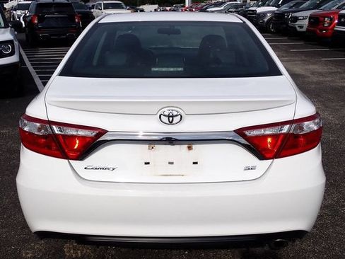 Used 2017 Toyota Camry LE FWD image 6