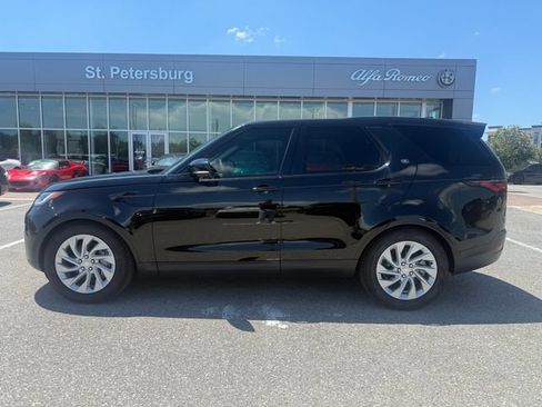 Used 2025 Land Rover Discovery S AWD/4WD image 4