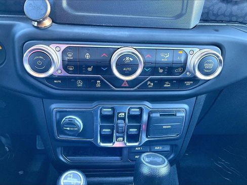 Used 2021 Jeep Wrangler Unlimited Sport AWD/4WD image 26