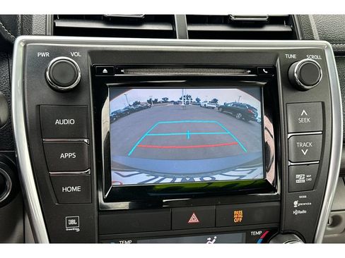 Used 2015 Toyota Camry XLE w/ Advanced Technology Package FWD image 22