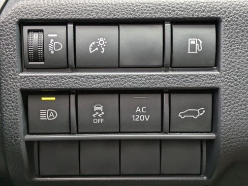 Used 2025 Toyota 4Runner TRD Off-Road Premium AWD/4WD image 21