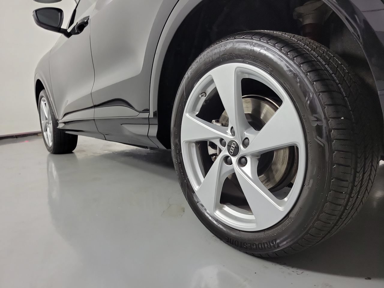 Used 2025 Audi Q5 Premium Plus w/ Premium Plus AWD/4WD image 8