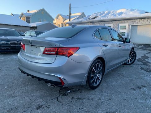 Used 2018 Acura TLX V6 SH-AWD image 5