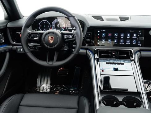 Certified 2025 Porsche Panamera 4 AWD/4WD image 16
