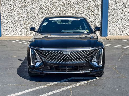 Certified 2025 Cadillac Lyriq Luxury image 6