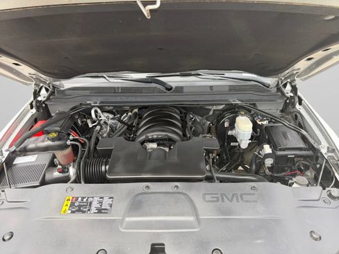 Used 2019 GMC Yukon XL SLT w/ Open Road Package RWD image 37