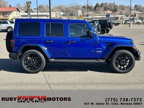 Used 2020 Jeep Wrangler Unlimited Sahara w/ LED Lighting Group image 8
