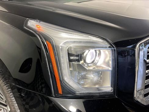 Used 2019 GMC Yukon XL Denali w/ Denali Ultimate Package RWD image 27