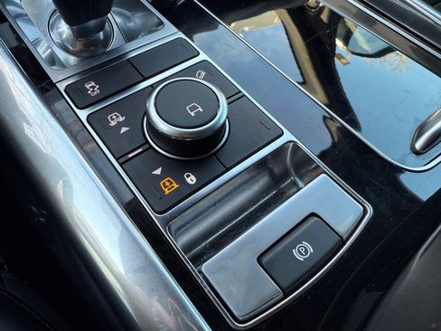 Used 2018 Land Rover Range Rover Sport HSE image 41