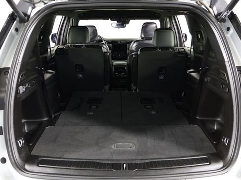 Used 2022 Jeep Grand Cherokee L Laredo AWD/4WD image 19