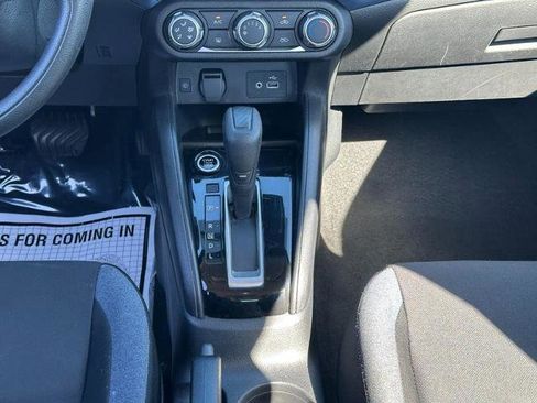 Used 2023 Nissan Versa SV image 13
