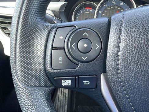 Used 2016 Toyota Corolla LE image 22