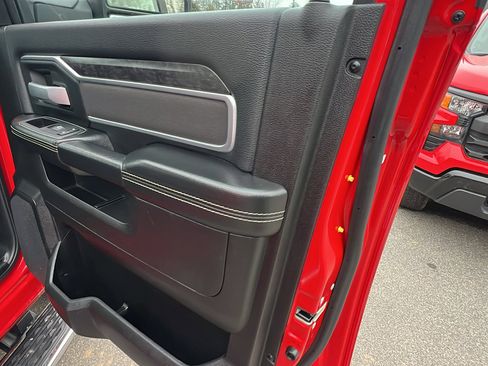 Used 2024 RAM 2500 Big Horn w/ Bed Utility Group image 18