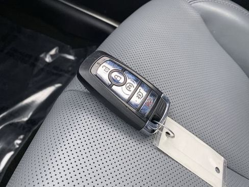 Used 2020 Lincoln Corsair AWD w/ Equipment Group 101A image 33