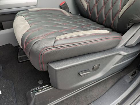 New 2026 Ford F250 XLT w/ XLT Premium Package image 20