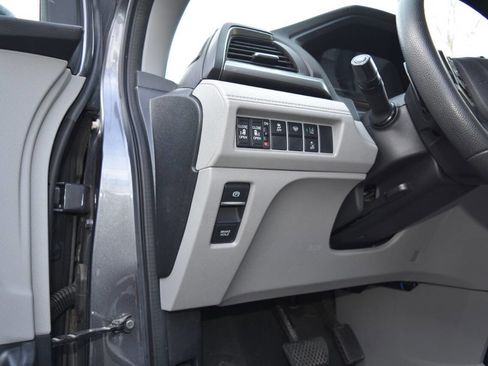 Used 2019 Honda Odyssey EX image 78