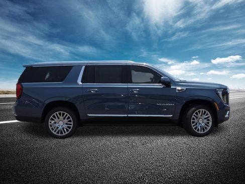 New 2026 GMC Yukon XL Elevation w/ Elevation Premium Package AWD/4WD image 24