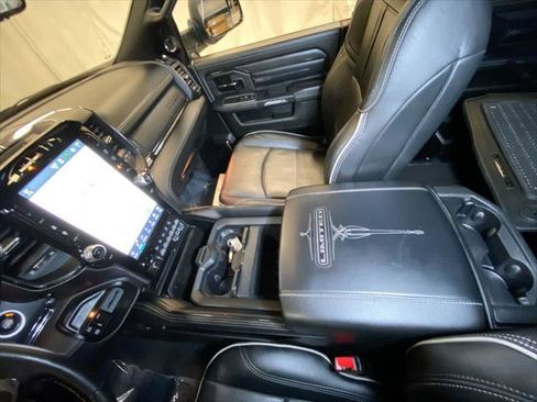 Certified 2022 RAM 3500 Limited image 34