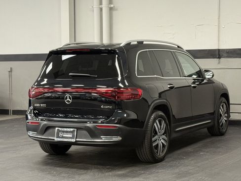 Used 2024 Mercedes-Benz EQB 300 4MATIC image 12