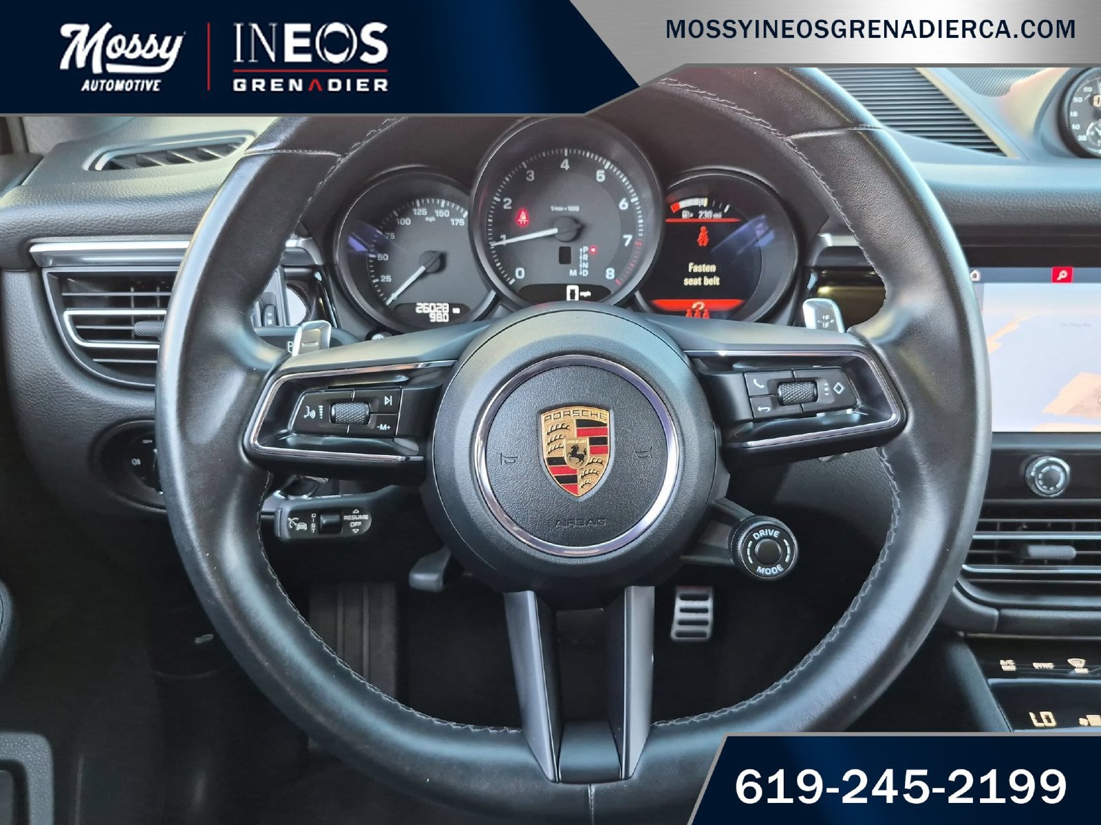 Used 2023 Porsche Macan AWD/4WD image 11