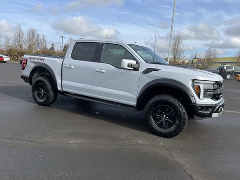 Used 2025 Ford F150 Raptor image 7