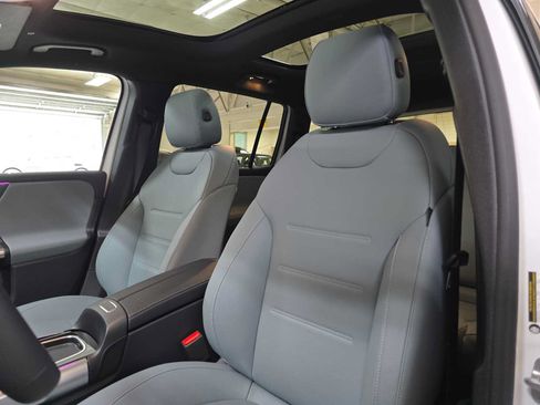 Certified 2026 Mercedes-Benz GLB 250 4MATIC image 21