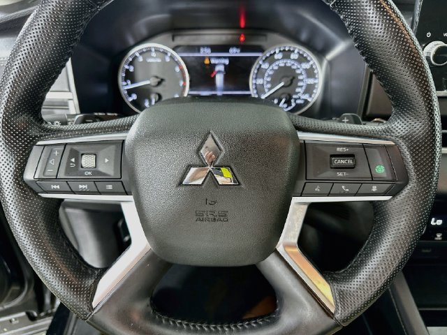 Used 2024 Mitsubishi Outlander SE AWD/4WD image 20