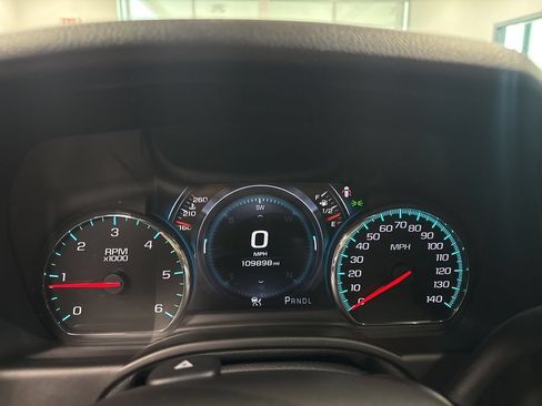 Used 2020 GMC Yukon Denali w/ Denali Premium Package AWD/4WD image 24