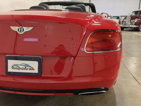 Used 2015 Bentley Continental GT image 24
