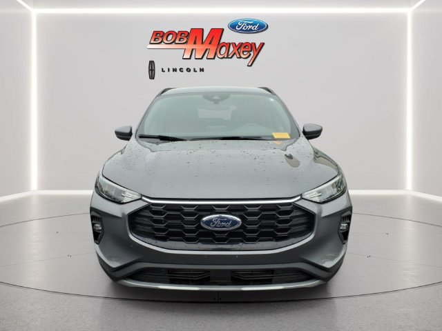 Used 2025 Ford Escape ST-Line Select AWD/4WD image 2