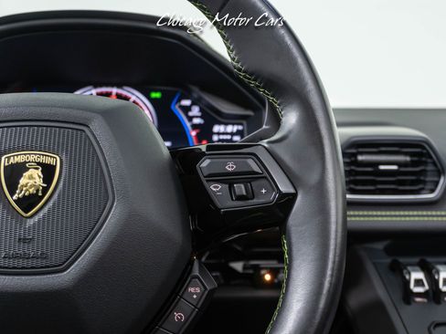 Used 2020 Lamborghini Huracan EVO AWD/4WD image 30